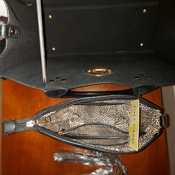 Black & White Plaid Design Handbag - Picture 9 of 11